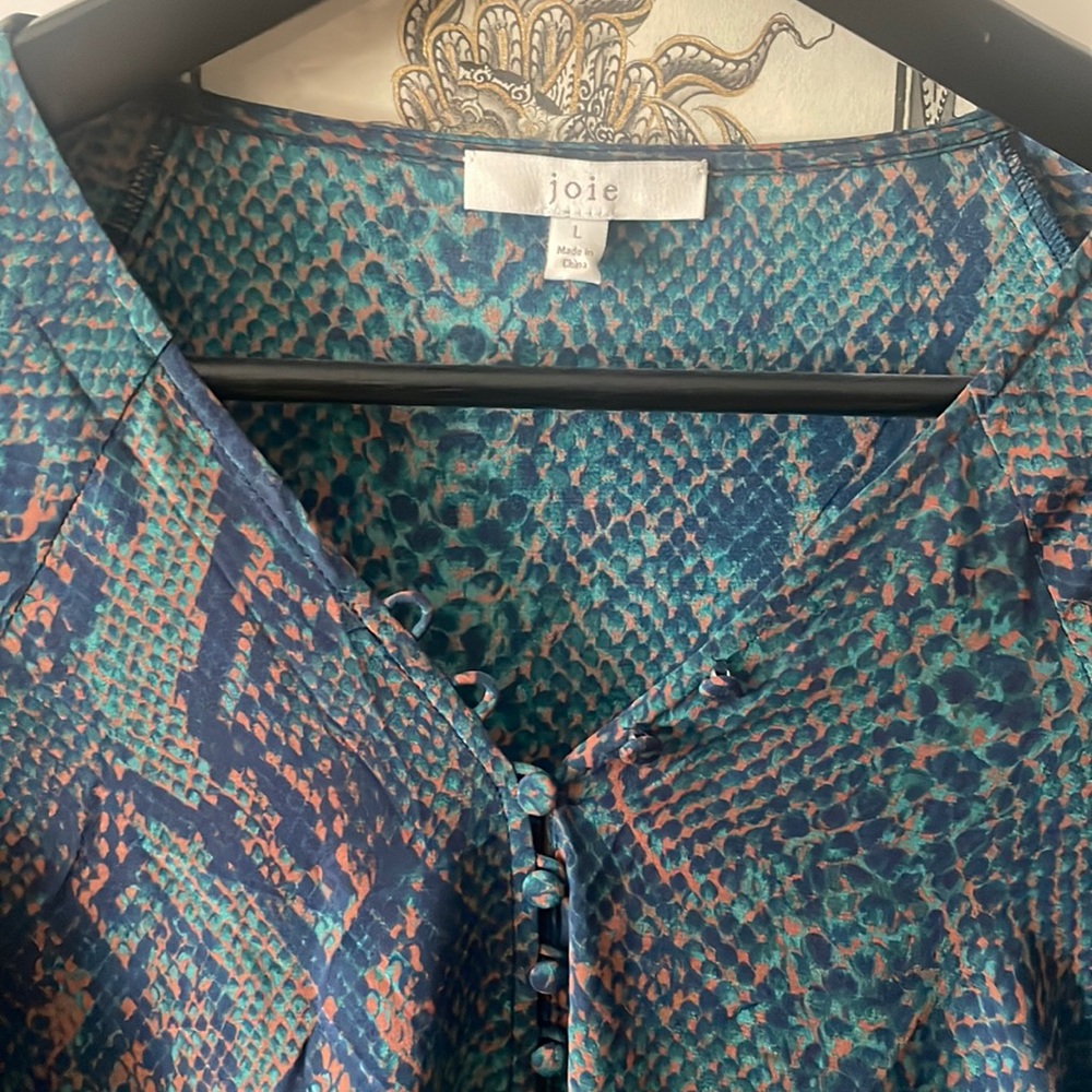 Joie 100% silk top, long, green, blue print